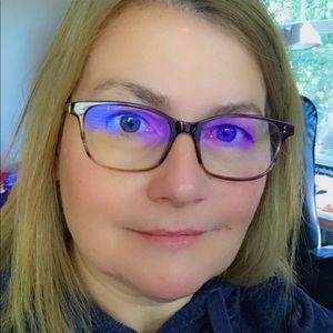 Meet your Posher, Alena